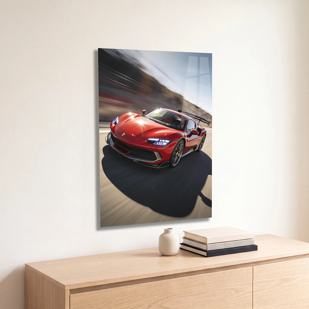 Poster métal Ferrari 296 GTB préparée lancée à pleine vitesse accroché au-dessus d'un canapé dans un salon