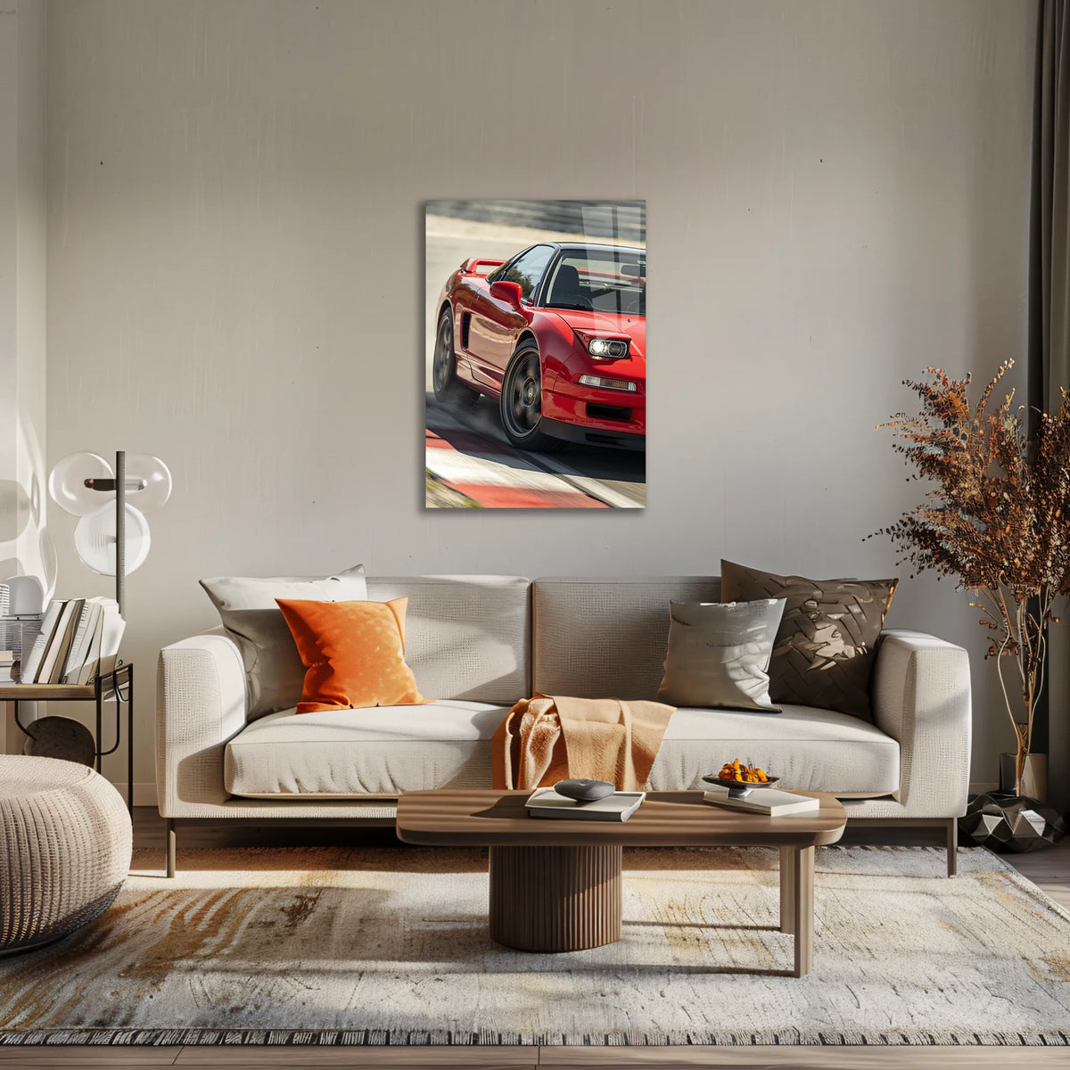 Poster métal Honda NSX rouge sur circuit au mur d'un bureau, au-dessus du plan de travail