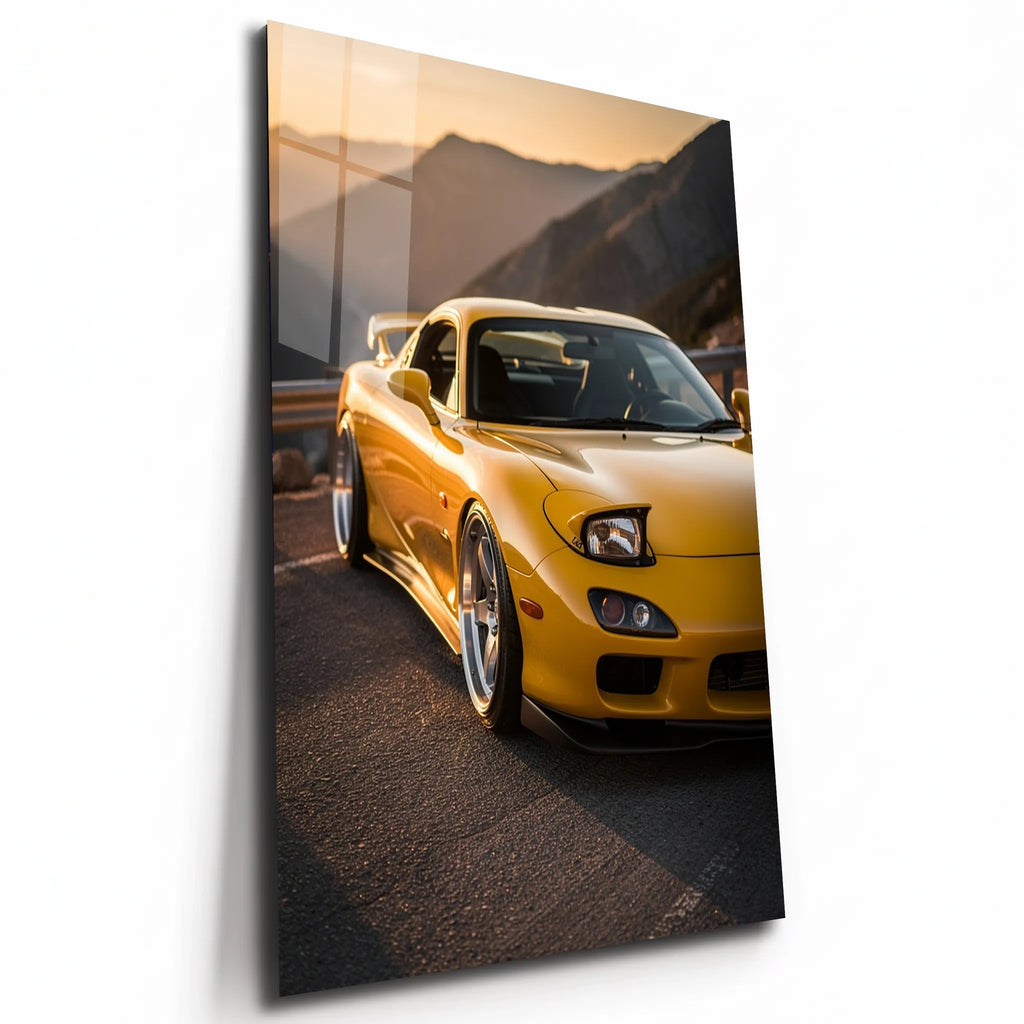Poster métal Mazda RX-7 FD jaune sur une route de montagne, plaque aluminium brillante vue de trois quarts